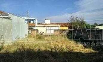 Imagem: Sao Carlos - Casa Padrão - Jardim Munique