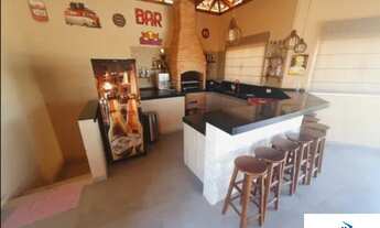 Imagem 3: Sobrado Mobiliado. Com Piscina, churrasqueira e excelente localização! Oportunidade Única!