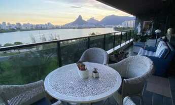 Imagem 6: Apartamento para venda possui 210 metros quadrados com 3 quartos em Lagoa - Rio de Janeiro