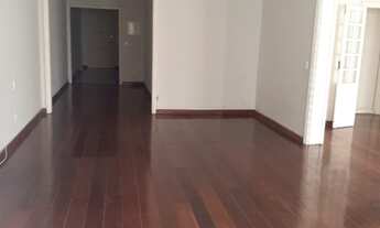 Imagem 6: Flamengo- Apartamento, Salão, Varanda Interna, 4 Quartos, Suíte, Garagem. Prédio com Pisci
