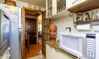 Imagem 5: Apartamento semimobiliado com 3 dormitórios no bairro Menino Deus