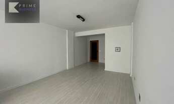 Imagem 4: Sala reformada Galpão / depósito com 1 vaga na garagem