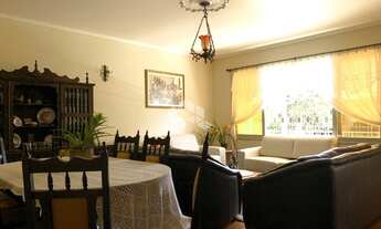 Imagem 5: Casa com 224 m², 6 dormitórios e 2 vagas localizada no bairro Vila Ipiranga - Porto Alegr