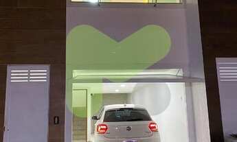 Imagem: Casa triplex em condomínio a venda, 2 quartos