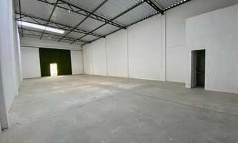 Imagem: Alugo Galpão Novo em Cajupiranga, 200m2