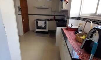 Imagem 2: Excelente apto 2 quartos 1 quadra da praia de Icarai