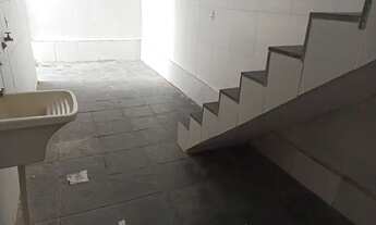 Imagem 5: Casa de condomínio térrea com 02 quartos e próxima da Praça do Valqueire e do principal co