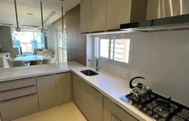 Imagem 5: Apartamento para venda possui 145 metros quadrados com 4 quartos em Meia Praia - Itapema