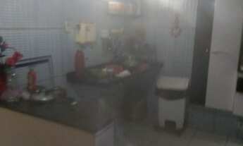 Imagem 4: Alugo 3/4 + dependecias. Cx d'água