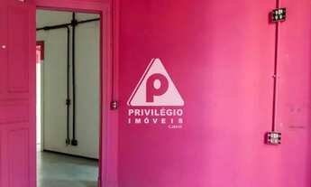 Imagem 5: Casa de rua duplex à venda, original 6 quartos com suíte, 2 salas, terraço, área externa