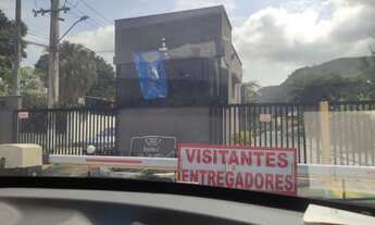 Imagem 2: Vendo terreno no Rochedo