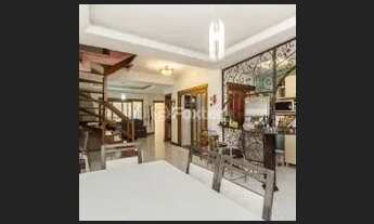 Imagem 3: Sobrado para venda possui 222 metros quadrados com 3 quartos em Ipanema - Porto Alegre - R