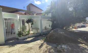 Imagem 2: Casa para venda em Centro com 3 quartos, sendo 1 suíte , 339m²