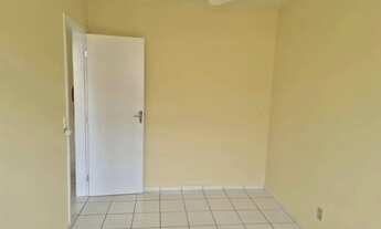 Imagem 6: Apartamento com 2 quartos para alugar por R$ 700.00 à venda por R$ 150000.00, 43.00 m2 - N