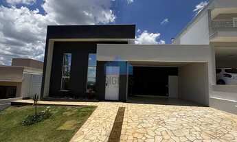 Imagem: Casa com 3 Dormitorios para Locação em