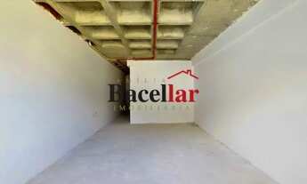 Imagem 5: Blue Office - Colado no metrô