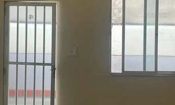 Imagem 5: CASA A POUCOS METROS DA ESTAÇÃO DE METRÔ