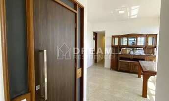 Imagem 7: Imóvel para venda possui 270 metros quadrados com 4 quartos