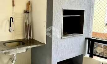 Imagem 2: Apartamento com 2 dormitórios sendo 1 suíte, com 1 vaga de garagem a 40m mar