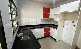 Imagem 5: Casa térrea Rica em Armários