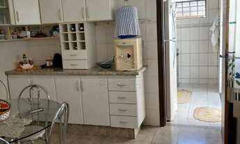 Imagem 6: Casa ampla em boa localização para venda - VILA PARAISO!