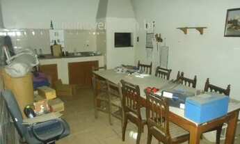 Imagem 5: Casa Comercial Espaçosa no Centro - Ideal para Clínica ou Estética