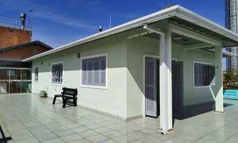 Imagem: Casa com sala comercial de 200m² à venda