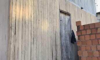 Imagem 4: Madeira usada Casa com venda por R$1.500