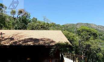 Imagem 2: Linda casa com vista para as montanhas