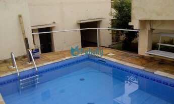 Imagem 2: Casa com 2 dormitórios, piscina, 3 vagas no Jardim Líbano