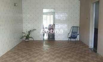 Imagem 2: Casa à venda, 2 quartos, 2 vagas, Santa Mônica - Uberlândia/MG