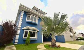 Imagem: Casa em condomínio com 5 quartos sendo