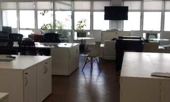 Imagem 6: CJ0774 - Conjunto com 179, 37m²