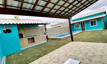 Imagem: Bela casa de 2 quartos com piscina e área