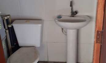 Imagem 4: D29-Neves,São Gonçalo Casa 2qts,gar,terr,2wc,E/solar.Aceita Financiamento bancário