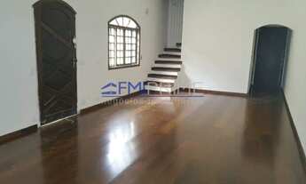 Imagem 2: Maravilhoso sobrado com 4 dormitórios e 1 suíte, 4 vagas de garagem