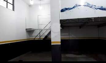 Imagem 2: Galpão na Avenida Fernando Stcca