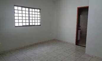 Imagem 4: Casa para aluguel com 180 m2 com 03 quartos no Bairro Segismundo Pereira - Uberlândia - MG