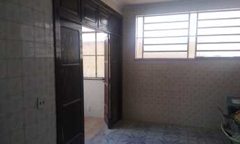 Imagem 6: Casa para fins comerciais ao lado da Regional