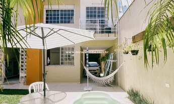 Imagem: Linda casa de frente pra rua com jardim