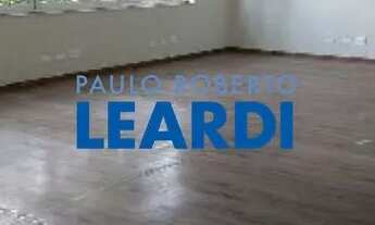 Imagem: CASA ASSOBRADADA - PLANALTO PAULISTA - SP