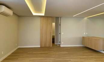 Imagem 3: Apartamento reformado com 121m² de área útil, 3 vagas, ampla sala, terraço, 3 suítes