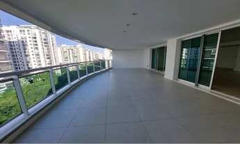 Imagem 2: Apartamento tem 298 m² com 4 suítes no Península Font Vieille