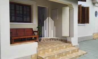 Imagem 2: Casa com 03 dormitórios sendo uma suíte, 2 vagas de garagem, lavanderia copa e cozinha