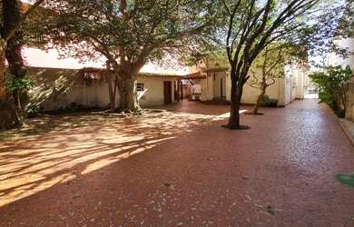 Imagem 5: COMERCIAL - VENDA / LOCAÇÃO - 400M² TOTAL - 228³ CONSTRUÍDA