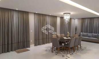 Imagem 2: Apartamento com 4 suítes e 2 vagas em Itapema com vista mar