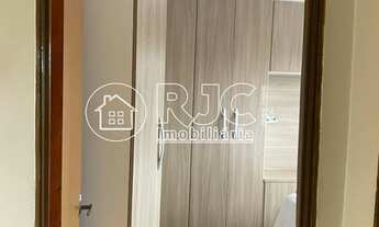 Imagem 4: Imóvel para venda possui 75 metros quadrados com 2 quartos em Barro Vermelho - São Gonçalo