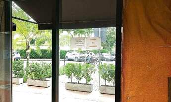 Imagem 4: Loja Comercial à Venda no Caminho das Árvores Edifício Urban 86m² com Pé Direito Alto