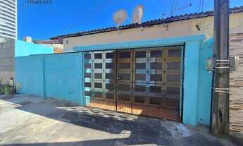 Imagem: Casa com 3 quartos no bairro Parque Araxá