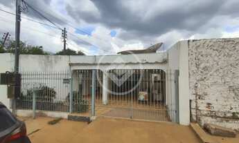 Imagem 2: CASA ESPAÇOSA COM POSSIBILIDADE PARA FINALIDADE COMERCIAL codigo: 92409